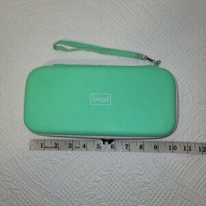 686/300. Ipega Nintendo Switch Travel & Non-slip joystick Caps